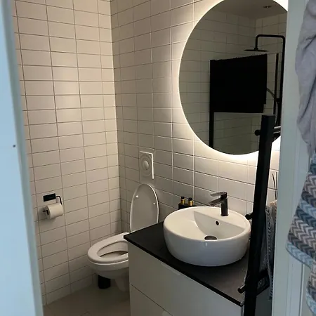 Modern And Peaceful In Nydalen אוסלו